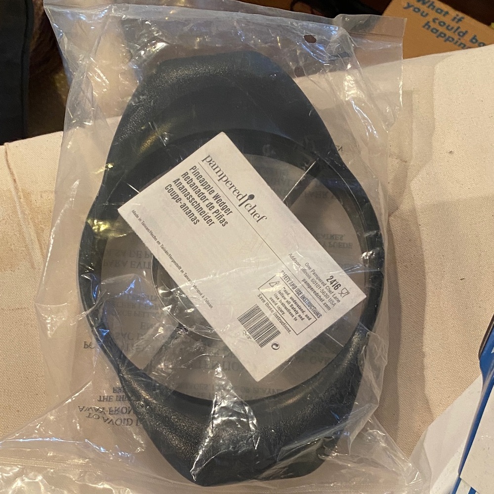 Pampered Chef Pineapple Wedger